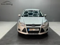 Grå Begagnad 2013 Ford Focus Kombi | 59 900 kr (Marknadspris)
