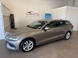 Grå Begagnad 2019 Volvo V60 Momentum Kombi | 209 900 kr (Lite dyr)