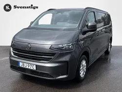 Ljusgrå (graphite dust metallic) Ny 2025 VW T6.1 Van | 584 000 kr (Marknadspris)