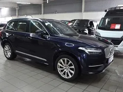 Mörkblå Begagnad 2017 Volvo XC90 Inscription SUV | 329 900 kr (Bra pris)