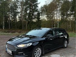 Svart Begagnad 2016 Ford Mondeo Trend Kombi | 66 000 kr (Marknadspris)