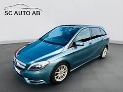 Ljusblå Begagnad 2012 Mercedes B180 Minibuss | 114 900 kr (Marknadspris)