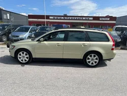 Ljusgrön Begagnad 2004 Volvo V50 Summum Kombi | 38 500 kr (Dyr)