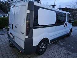 Vit Begagnad 2005 Renault Trafic Van | 32 000 kr