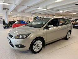 Grå Begagnad 2009 Ford Focus Titanium Kombi | 49 900 kr