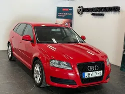 Röd Begagnad 2009 Audi A3 Sportback Attraction Halvkombi | 54 900 kr (Marknadspris)