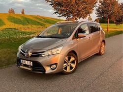 Brun Begagnad 2015 Toyota Verso Edition Minibuss | 72 900 kr (Bra pris)