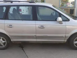 Silver Begagnad 2005 Hyundai Trajet Minibuss | 18 900 kr