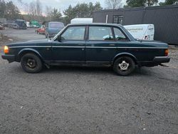 Grön metalic Begagnad 1991 Volvo 240 Sedan | 29 000 kr