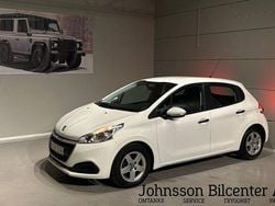 Vit Begagnad 2015 Peugeot 208 Halvkombi | 59 900 kr (Marknadspris)
