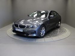 Grå Begagnad 2021 BMW 330e Sport Line Sedan | 309 000 kr (Bra pris)