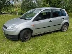 Begagnad 2004 Ford Fiesta Halvkombi | 25 000 kr