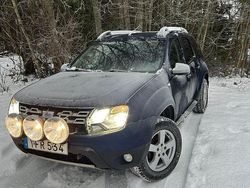 Blå Begagnad 2017 Dacia Duster SUV | 107 300 kr (Bra pris)