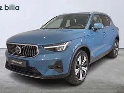 Blå Begagnad 2023 Volvo XC40 Plus SUV | 415 000 kr (Marknadspris)