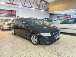 Svart Begagnad 2009 Volvo V50 Kinetic Kombi | 39 900 kr (Marknadspris)
