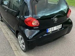 Svart Begagnad 2007 Toyota Aygo Halvkombi | 21 900 kr (Marknadspris)