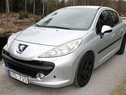 Ljusgrå Begagnad 2007 Peugeot 207 Sport Halvkombi | 29 000 kr (Marknadspris)