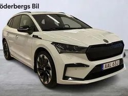 Vit Begagnad 2022 Skoda Enyaq iV SUV | 385 000 kr (Superpris)