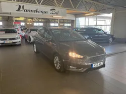 Brun Begagnad 2016 Ford Focus Titanium Halvkombi | 89 900 kr (Marknadspris)