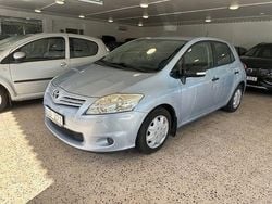Ljusblå Begagnad 2010 Toyota Auris Life Halvkombi | 39 900 kr (Lite dyr)