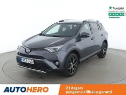 Mörkgrå Begagnad 2016 Toyota RAV4 Active SUV | 196 000 kr (Marknadspris)