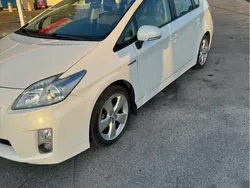 Vit Begagnad 2010 Toyota Prius Halvkombi | 83 900 kr (Marknadspris)