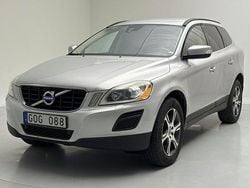 Ljusgrå Begagnad 2013 Volvo XC60 Momentum SUV | 118 300 kr (Bra pris)