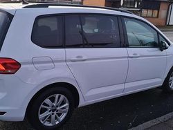 Begagnad 2023 VW Touran Minibuss | 339 000 kr