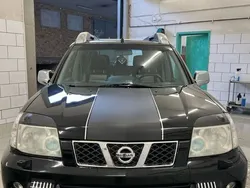 Svart Begagnad 2006 Nissan X-Trail SUV | 15 000 kr