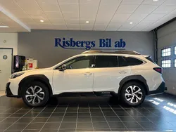Vit Begagnad 2021 Subaru Outback SUV | 319 900 kr (Bra pris)