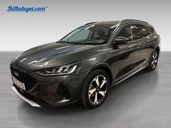 Grå Begagnad 2023 Ford Focus Active Kombi | 238 000 kr (Marknadspris)