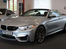 Ljusgrå Begagnad 2015 BMW M4 Cabriolet M Performance Cab | 519 900 kr (Marknadspris)