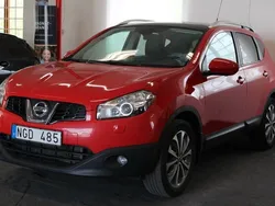 Röd Begagnad 2012 Nissan Qashqai 360º SUV | 119 900 kr (Marknadspris)
