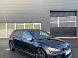 Svart Begagnad 2014 VW Golf VII R Halvkombi | 190 000 kr (Marknadspris)