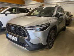 Silver Begagnad 2022 Toyota Corolla Cross Style SUV | 369 900 kr (Marknadspris)