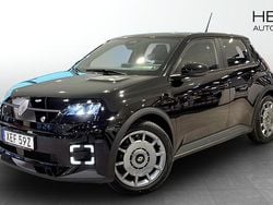 Svart Ny 2025 Renault R5 Evolution Halvkombi | 355 800 kr (Marknadspris)
