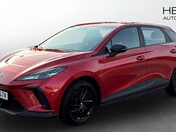 Röd (red) Begagnad 2023 MG MG4 EV Halvkombi | 249 900 kr (Marknadspris)