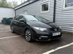 Svart Begagnad 2014 Honda Civic Executive Kombi | 99 900 kr (Marknadspris)