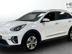Vit (white) Begagnad 2021 Kia e-Niro Advance SUV | 269 900 kr (Marknadspris)