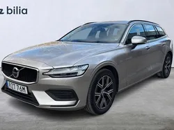 Grå Begagnad 2022 Volvo V60 Core Kombi | 329 000 kr (Marknadspris)