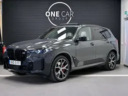Grå Begagnad 2023 BMW X5 M Sport SUV | 1 019 000 kr