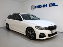 Vit Begagnad 2021 BMW 330e M Sport Kombi | 359 000 kr (Marknadspris)