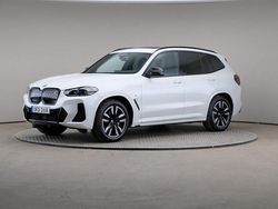 Vit Begagnad 2023 BMW iX3 M Sport SUV | 529 000 kr (Marknadspris)