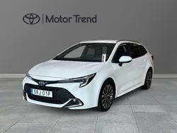 Vit Begagnad 2023 Toyota Corolla Style Kombi | 299 000 kr (Marknadspris)