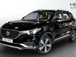 Svart (black) Begagnad 2021 MG ZS Luxury Sedan | 169 900 kr (Marknadspris)