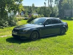 Grå Begagnad 2007 BMW 530 M Sport Sedan | 76 000 kr (Marknadspris)