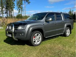 Grå Begagnad 2016 VW Amarok Highline Pickup | 170 000 kr (Marknadspris)