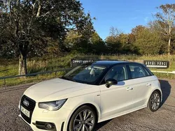 Vit Begagnad 2014 Audi A1 Sportback Sport Halvkombi | 72 800 kr (Lite dyr)