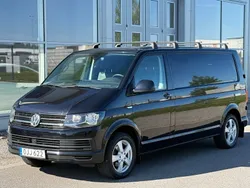 Svart Begagnad 2017 VW T6 Van | 149 800 kr (Marknadspris)