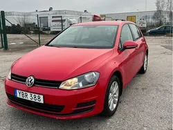 Röd Begagnad 2016 VW Golf VII Halvkombi | 78 000 kr (Bra pris)